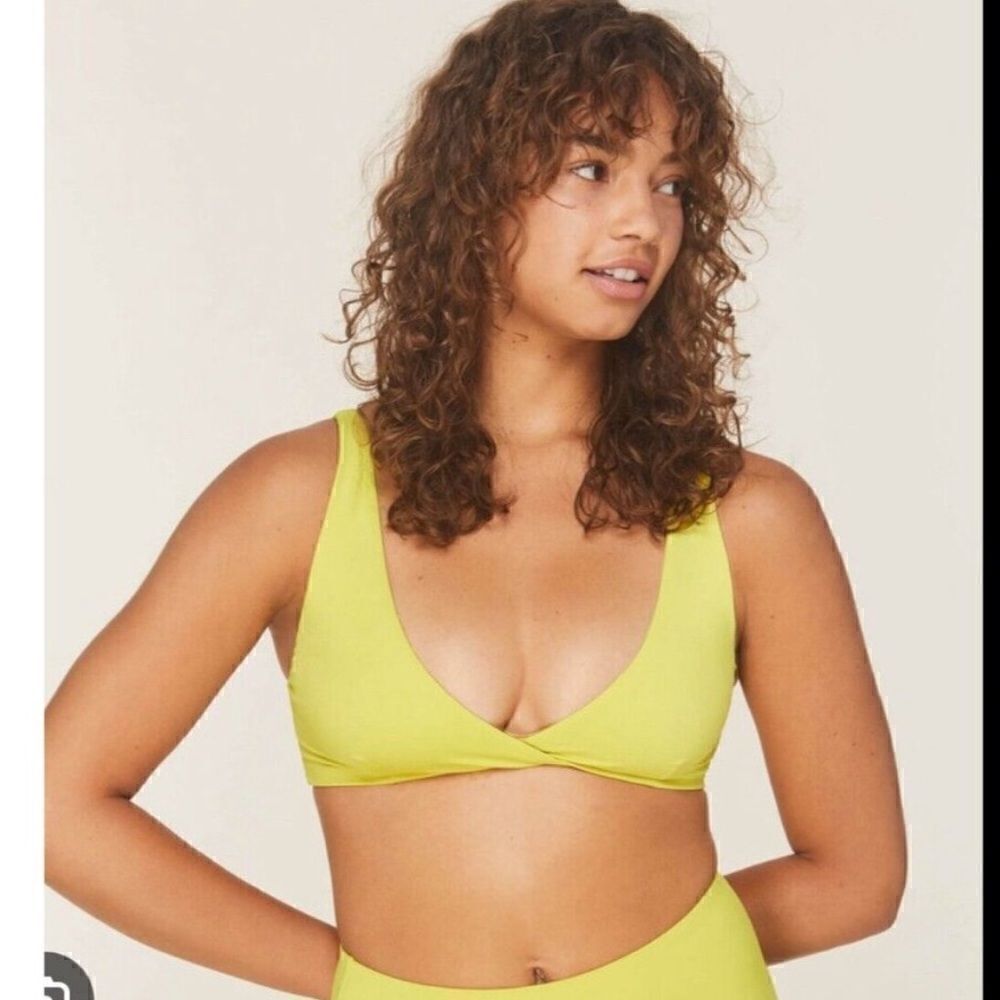 NEW Andie The Belmar Top Yellow Women M Beach Resortwear Swim Top Bikini